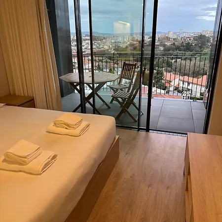 New Douro 403 With Parking *